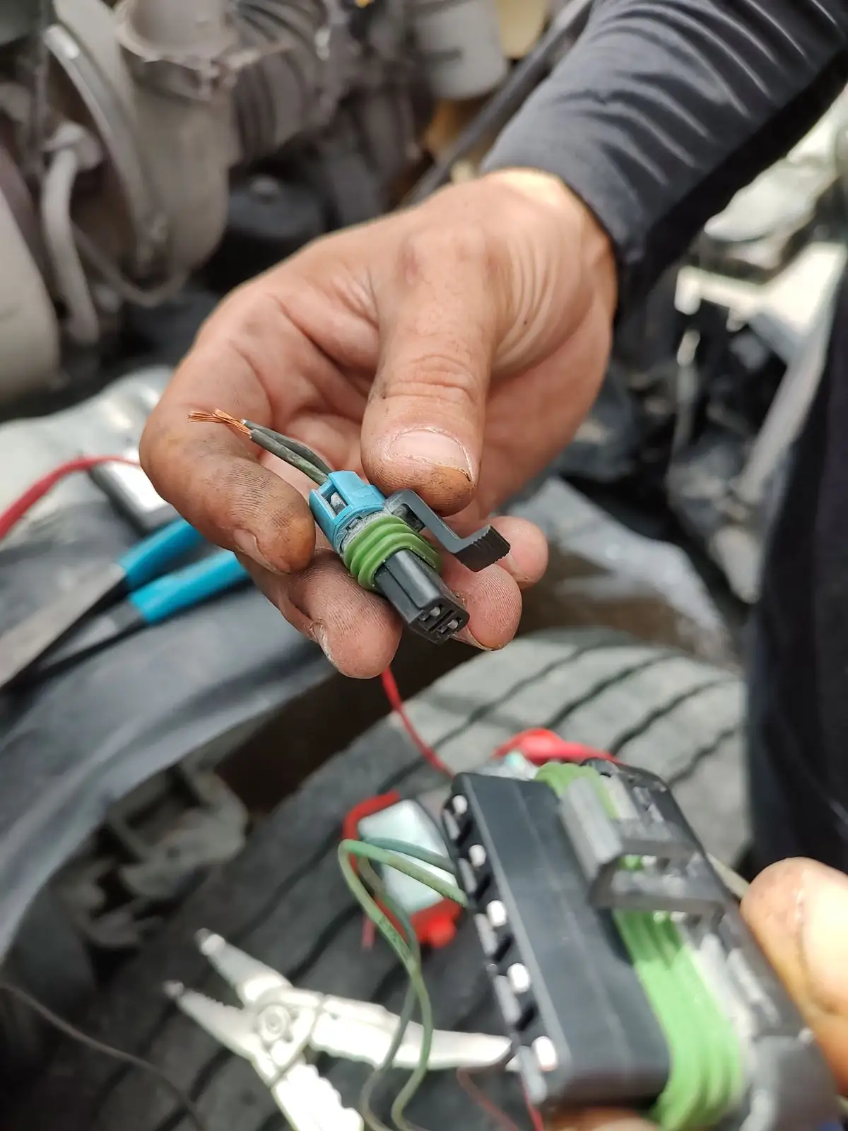 Empire Truck Repair & Road Service (10)