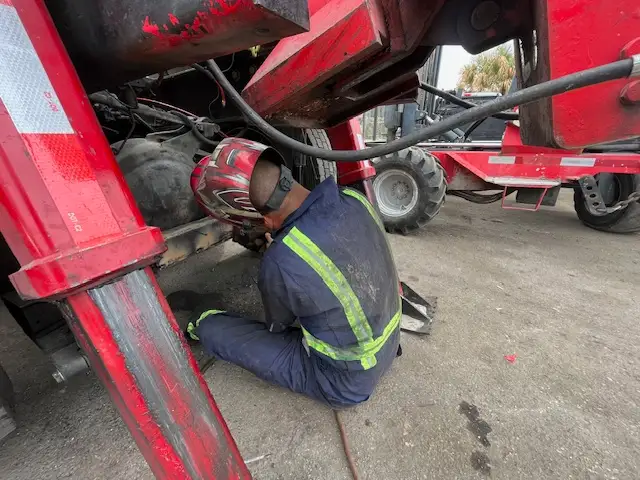 Empire Truck Repair & Road Service (23)